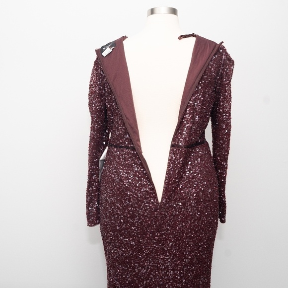 Mac Duggal. Puff Shoulder Sequined Surplice Gown. - Picture 16 of 16